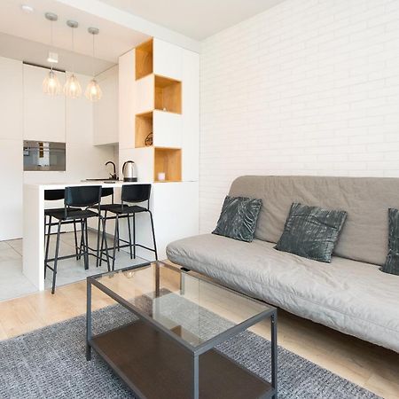Main Trainstation One Bedroom Ac P4You Pl Красков Екстериор снимка